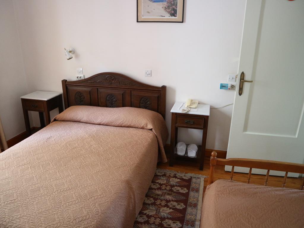 Double Room with Private External Bathroom,442436550:JPEG